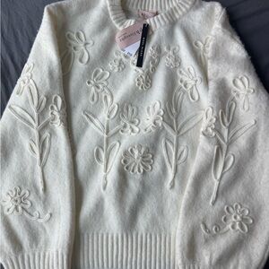 Philosophy White Floral Embroidered Sweater